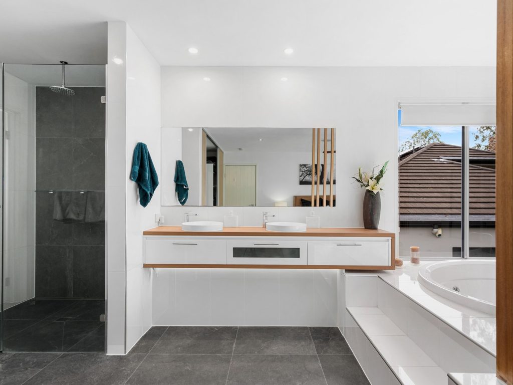 custom made mirrors Sydney