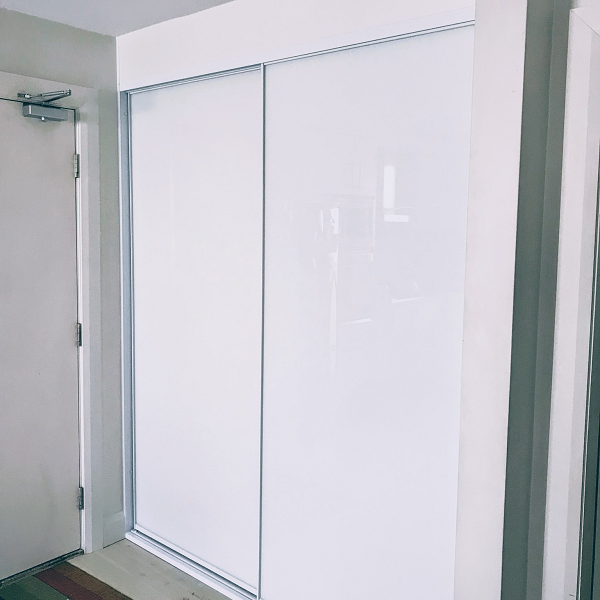 Arctic glass sliding wardrobe doors