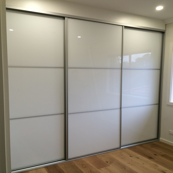 Arctic glass sliding wardrobe doors with strips